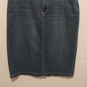 Midi denim skirt